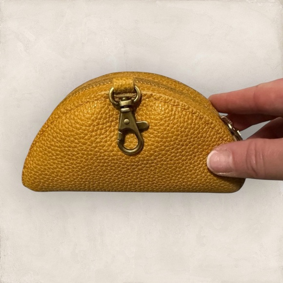 Portland Leather Sunset Pouch in Sunshine! - Picture 2 of 6